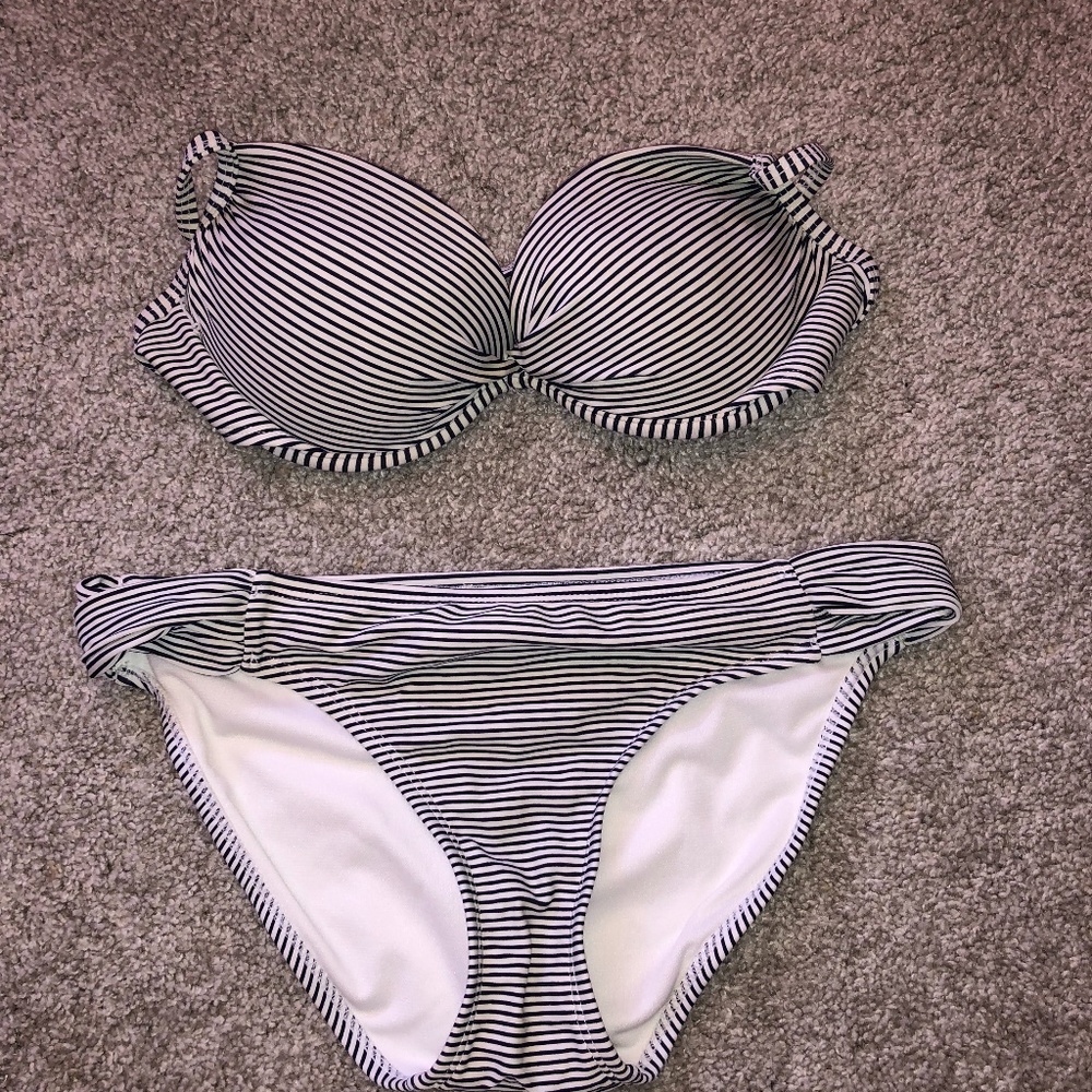 Bathing suit
